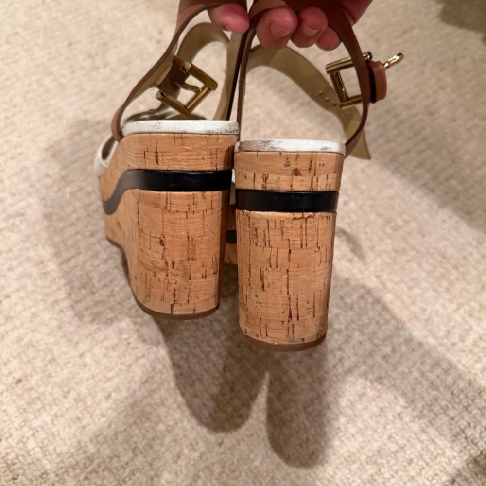 MICHAEL KORS CORK LEATHER PLATFORMS - Picture 7 of 9